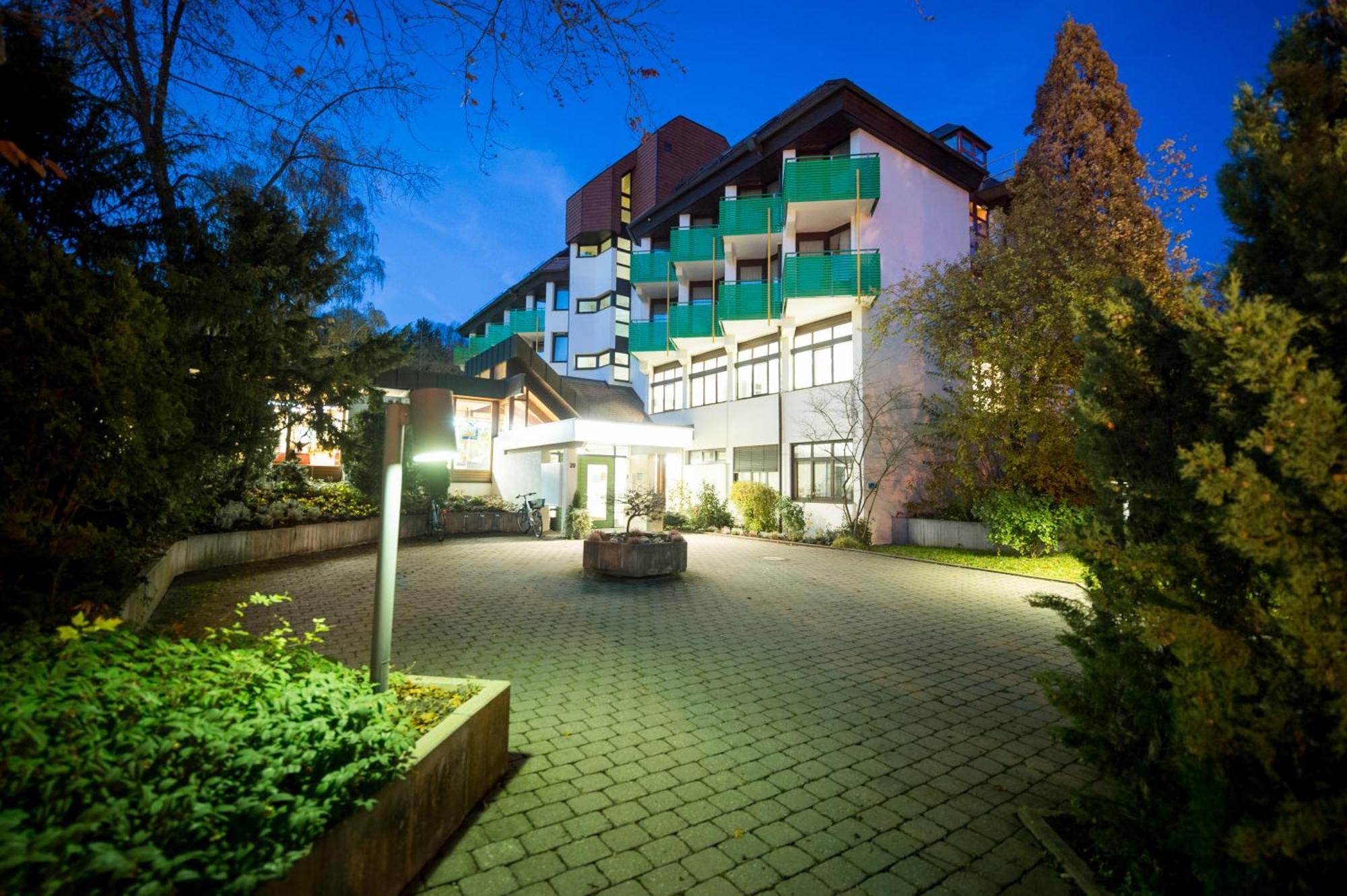 Hotel Am Schlossberg Herrenberg Bagian luar foto