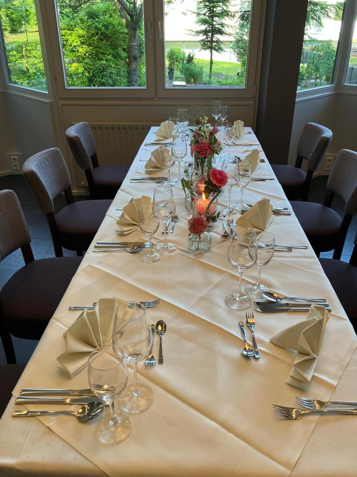 Hotel Am Schlossberg Herrenberg Bagian luar foto